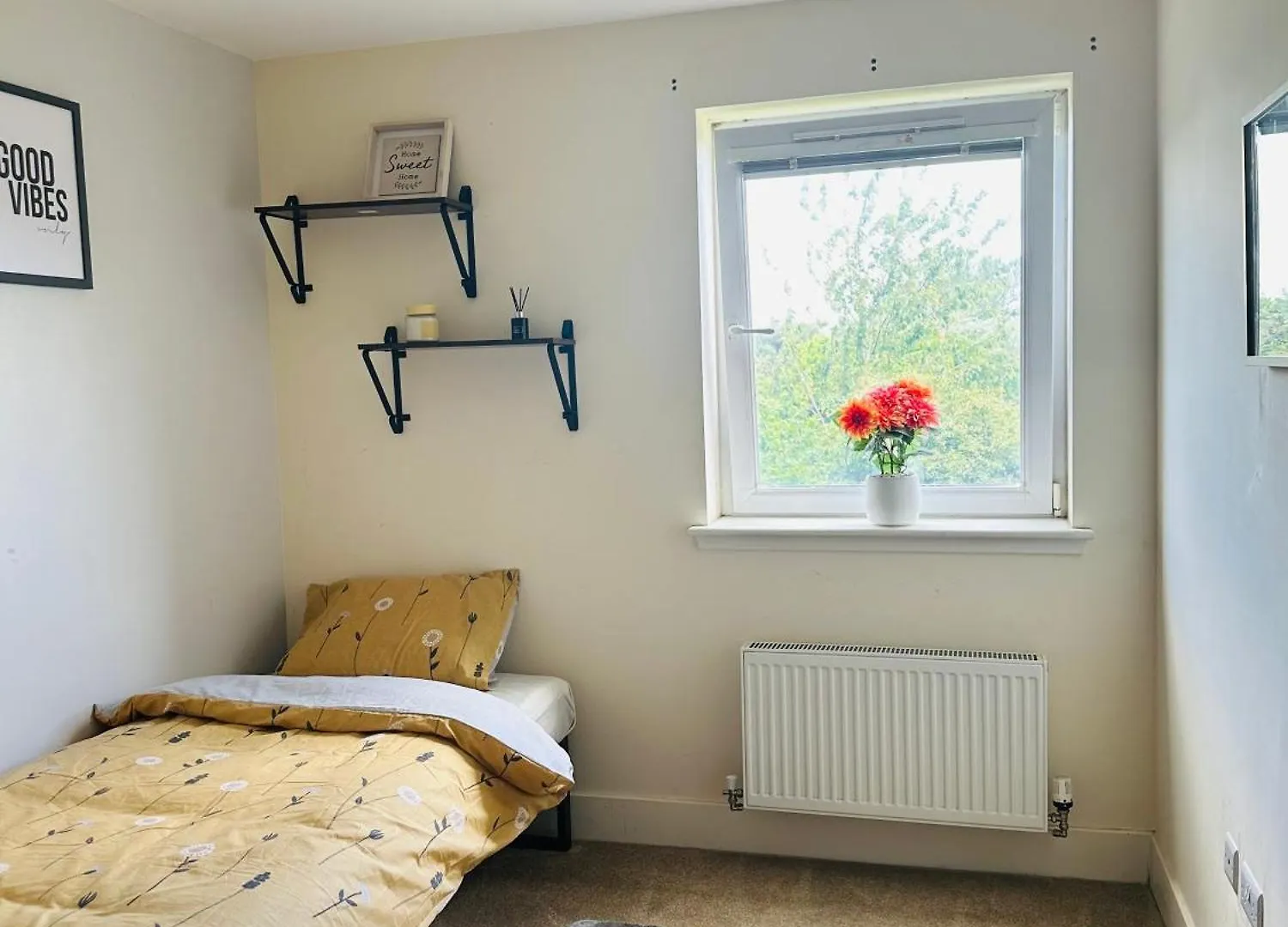 Apartment Stunning 2 Bedroom Flat In Edinburgh